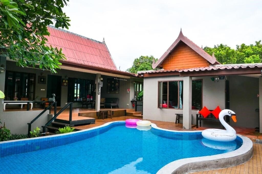Фотографія Floraville Phuket Resort 3*
