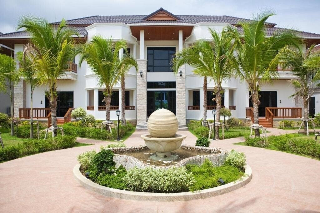 Готель Rawai Grand House 3*