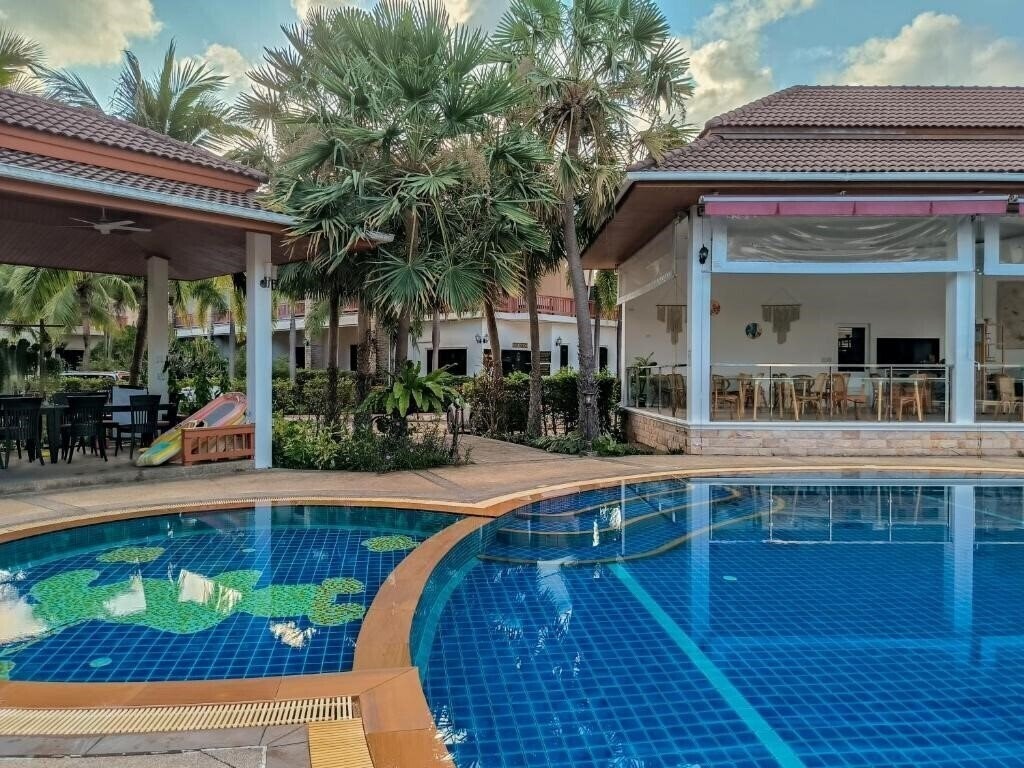 Фотографія Rawai Grand House 3*
