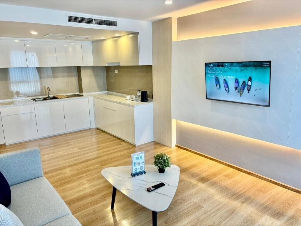 Фото Wyndham La Vita Phuket 5*