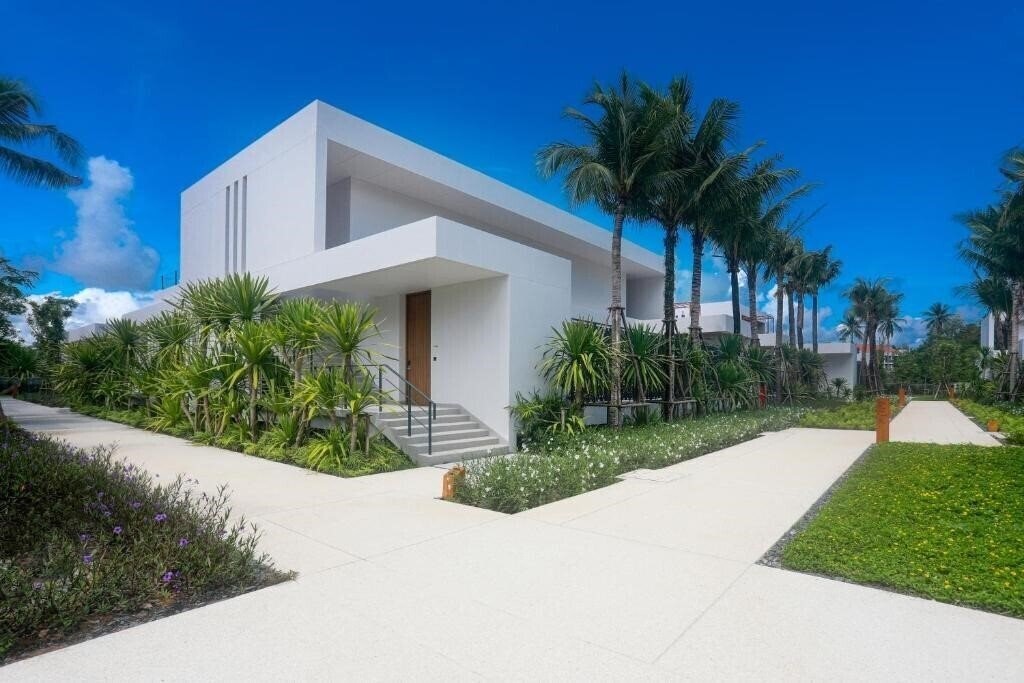 Картинка Melia Phuket Mai Khao 5*