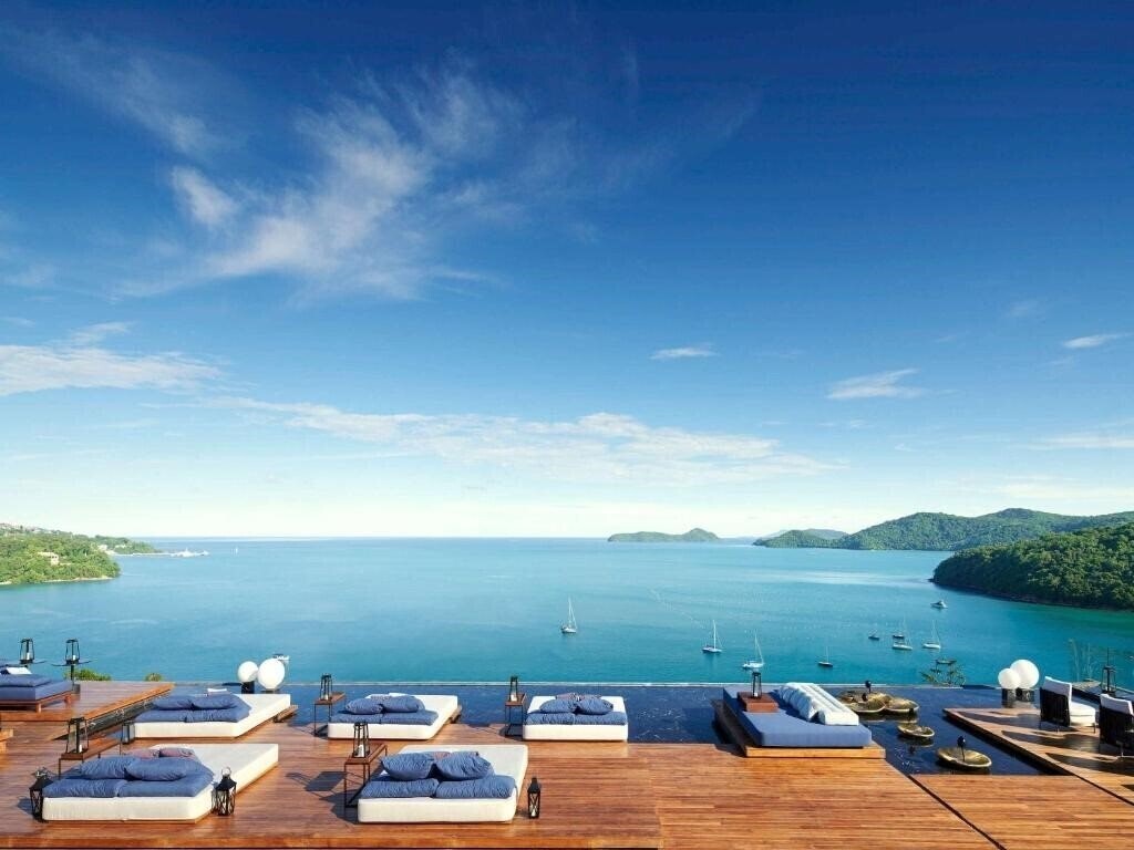 Отель V Villas Phuket 5*