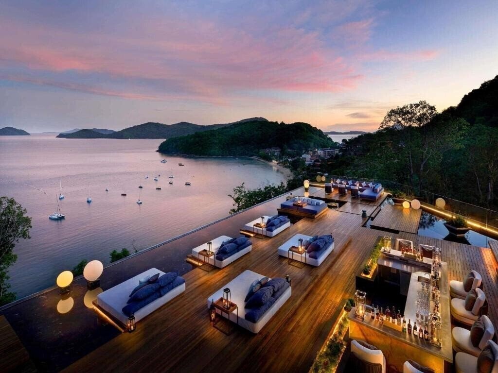 Отель V Villas Phuket 5*
