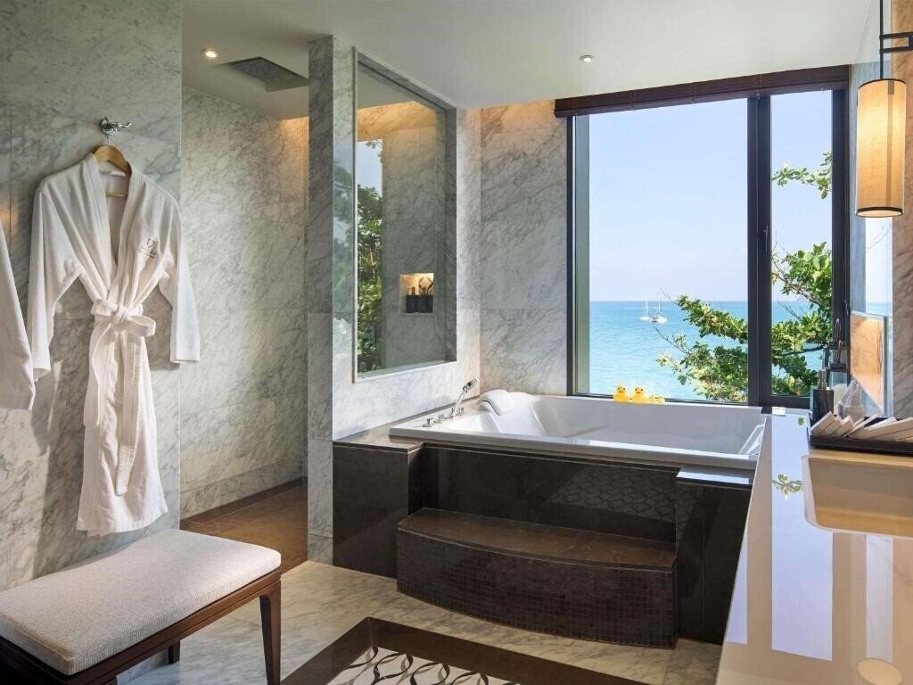Фото V Villas Phuket 5*