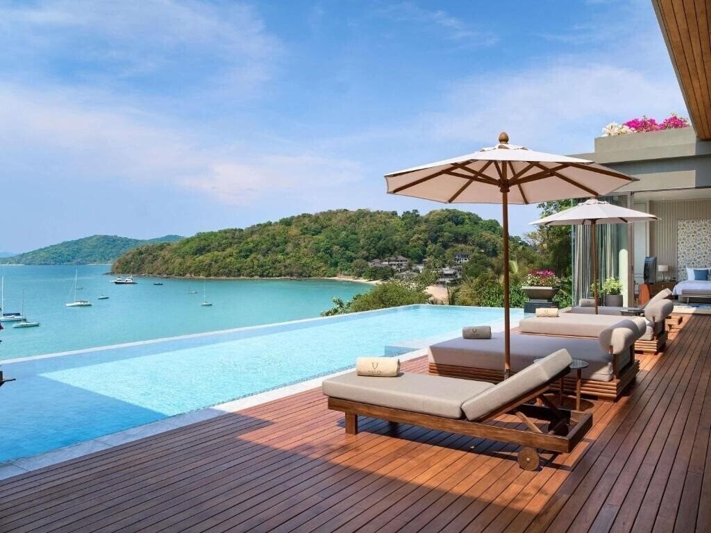 Картинка V Villas Phuket 5*