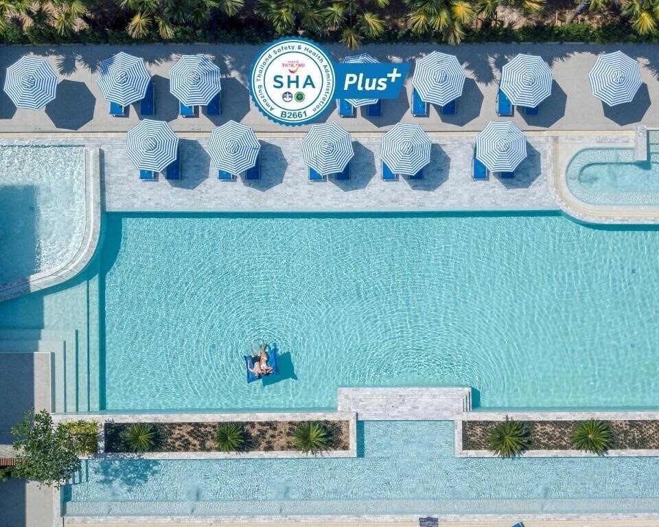 Готель Seabed Grand Hotel Phuket 5*
