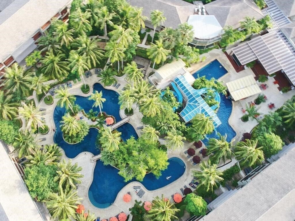 Фото Holiday Inn Resort Phuket Surin Beach (ex. Destination Resorts Phuket Surin Beach) 4*
