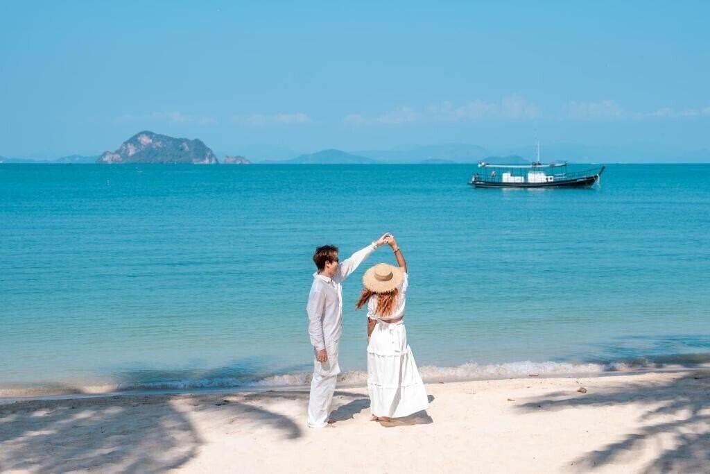 Готель Royal Yao Yai Island 4*