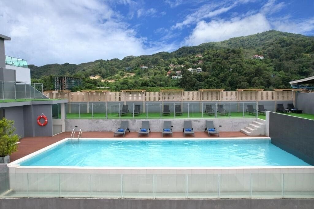 Готель Grace Patong Hotel 4*