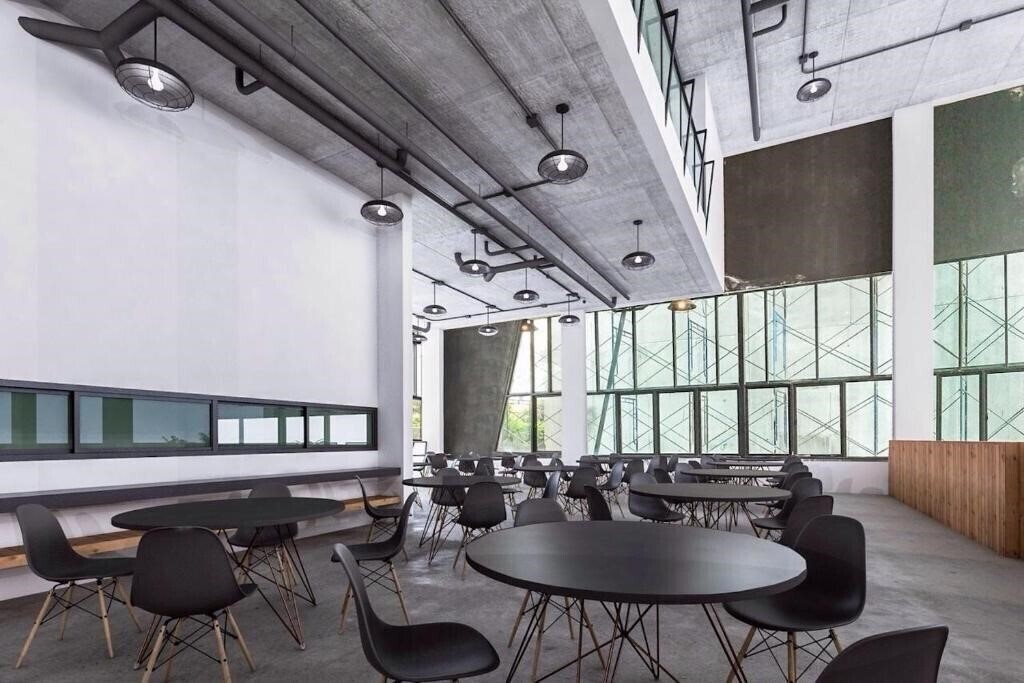 Фотографія Phoenix Patong Hotel 3*