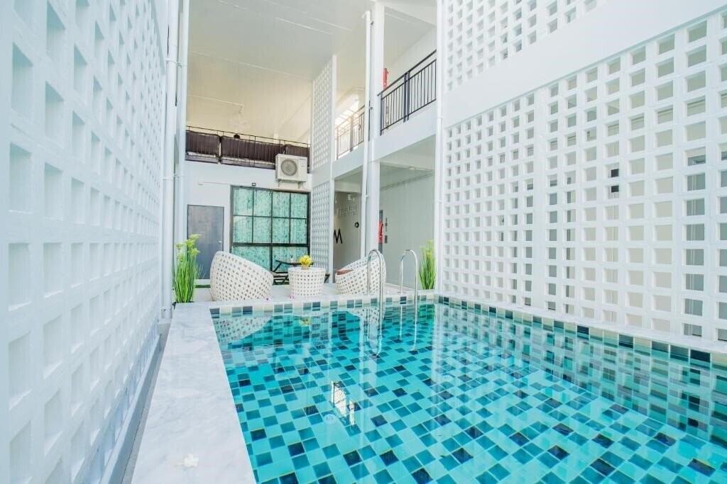 Картинка The Rubber Hotel 4*