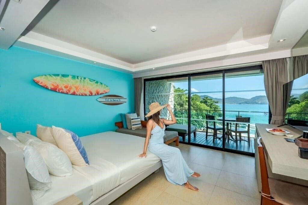Зображення Zenmaya Oceanfront Phuket 5*