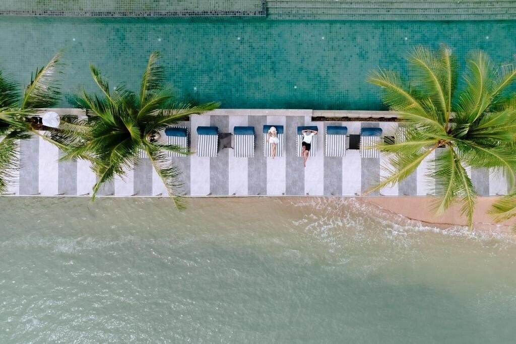 Отель Hotel Tide Phuket 5*