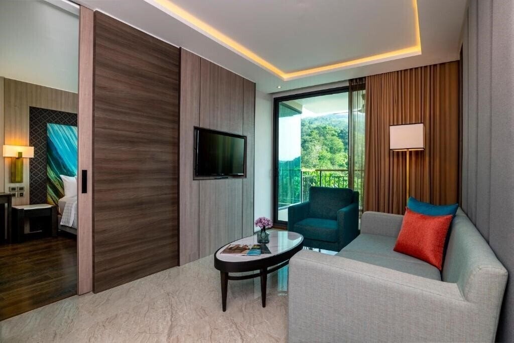 Изображение Skyview Resort Phuket 5*