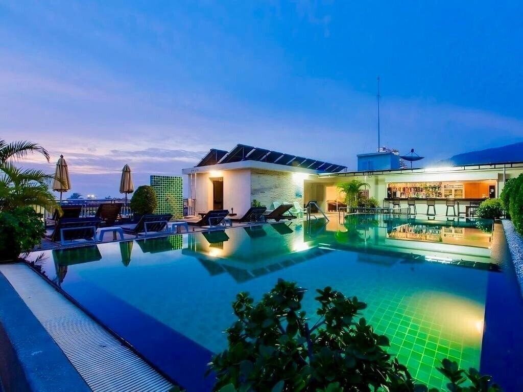 Фотография 77 Patong Hotel & Spa 3*