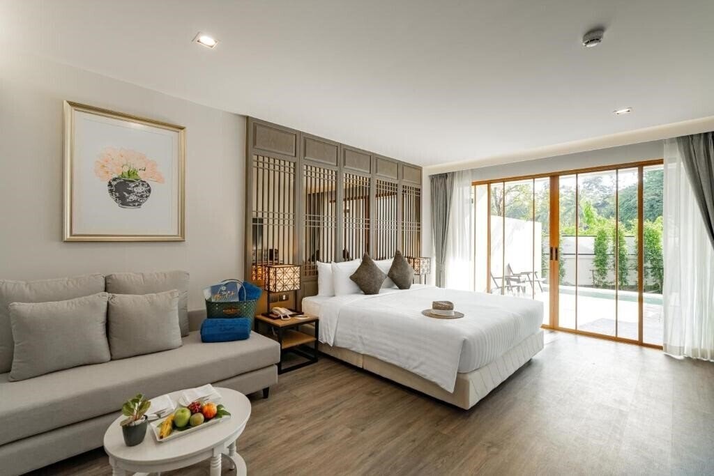 Фото Bella Nara Phuket Naiyang Beach 5*