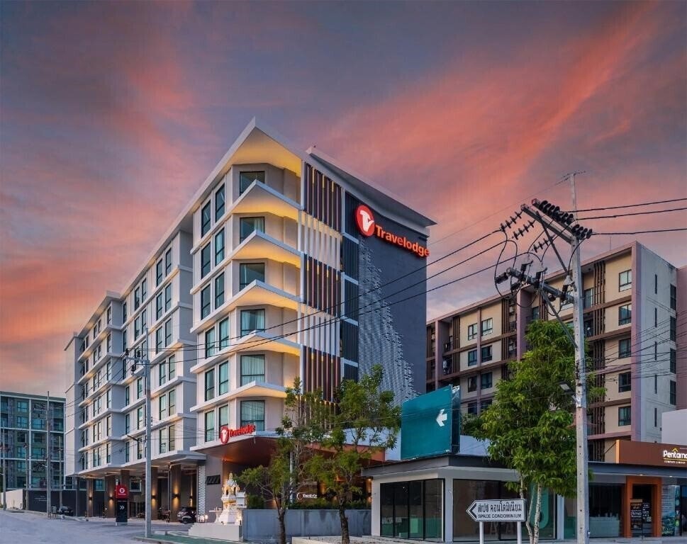 Готель Travelodge Phuket Town **** 4*