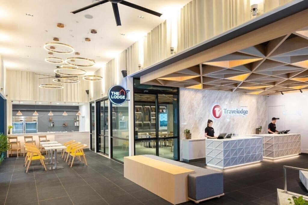 Картинка Travelodge Phuket Town **** 4*