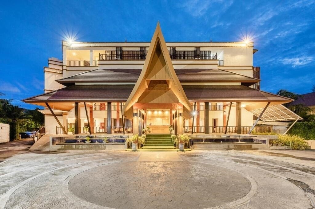 Фотографія Hotel Coco Phuket Bangtao 4*