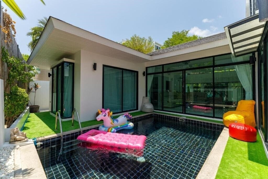 Отель Pool Villa At Kamala Regent By Lofty 4*