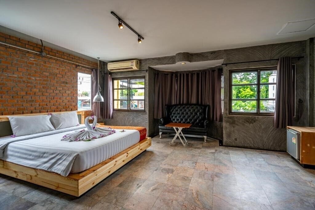Отель Unotel Karon Beach 3*
