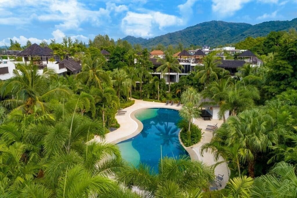 Готель Bangtao Beach Garden 4*