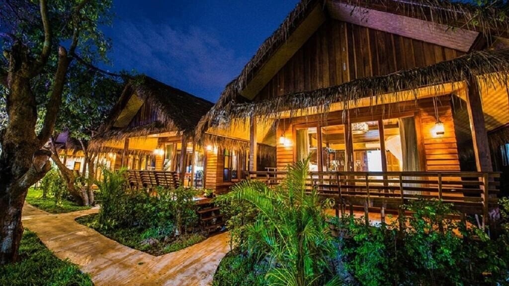Отель Bora Bora Villa Phuket 4*