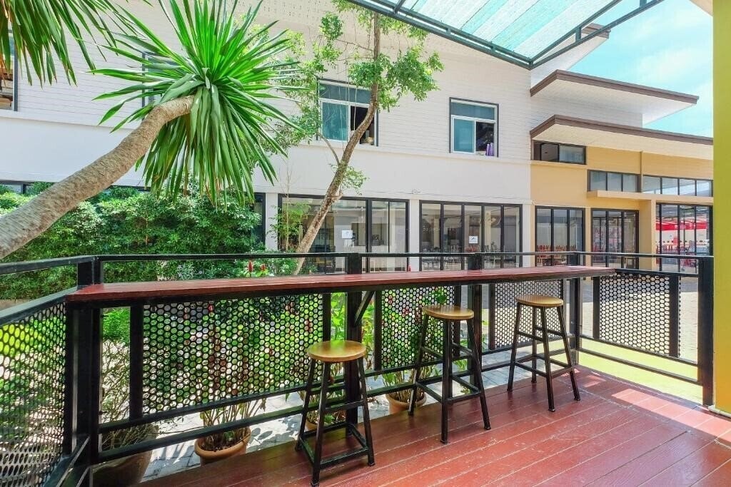 Изображение The Little Nest Phuket Hotel 2*