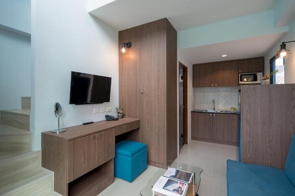 Фото Peace Blue Naiharn Resort Phuket 3*