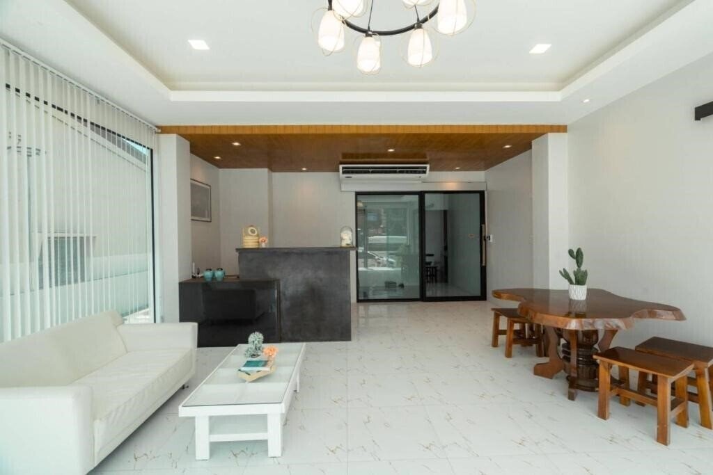 Отель Terminal 58 4*