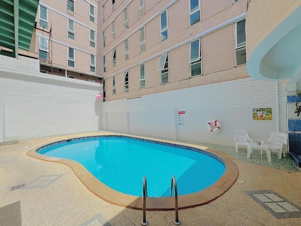 Фото Lime Hotel Patong 3*