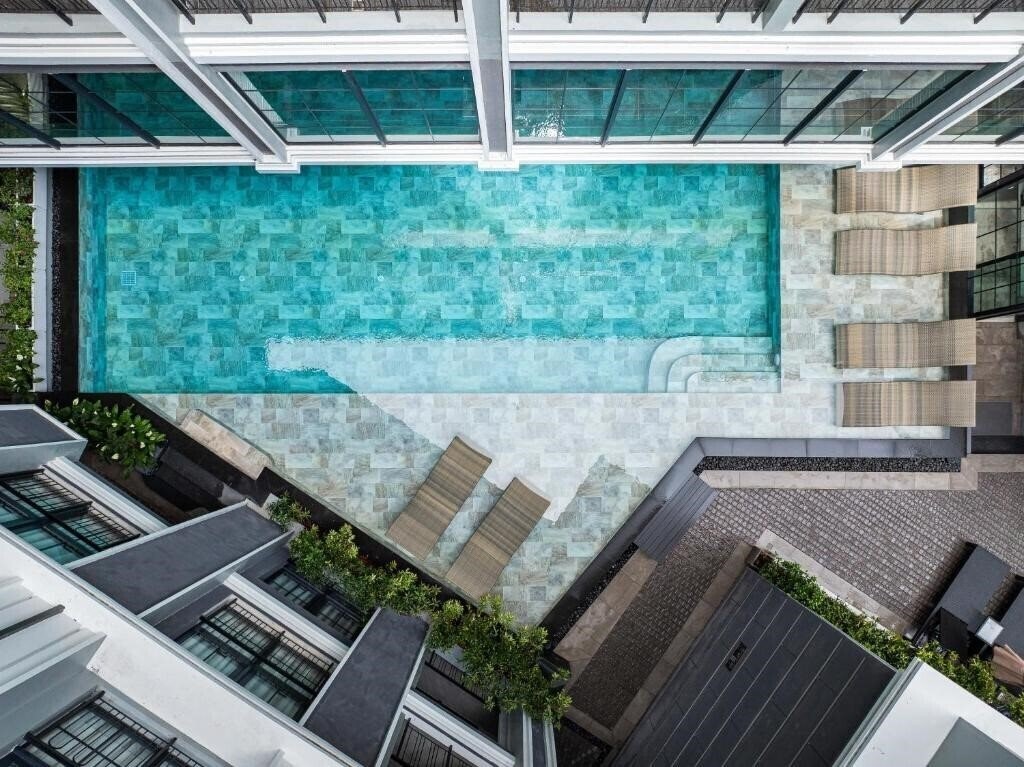 Готель Chateau Du Village 4*