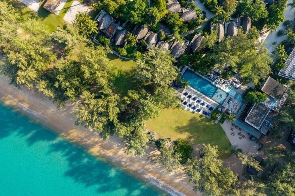 Отель Reneissance Resort & Spa 5*