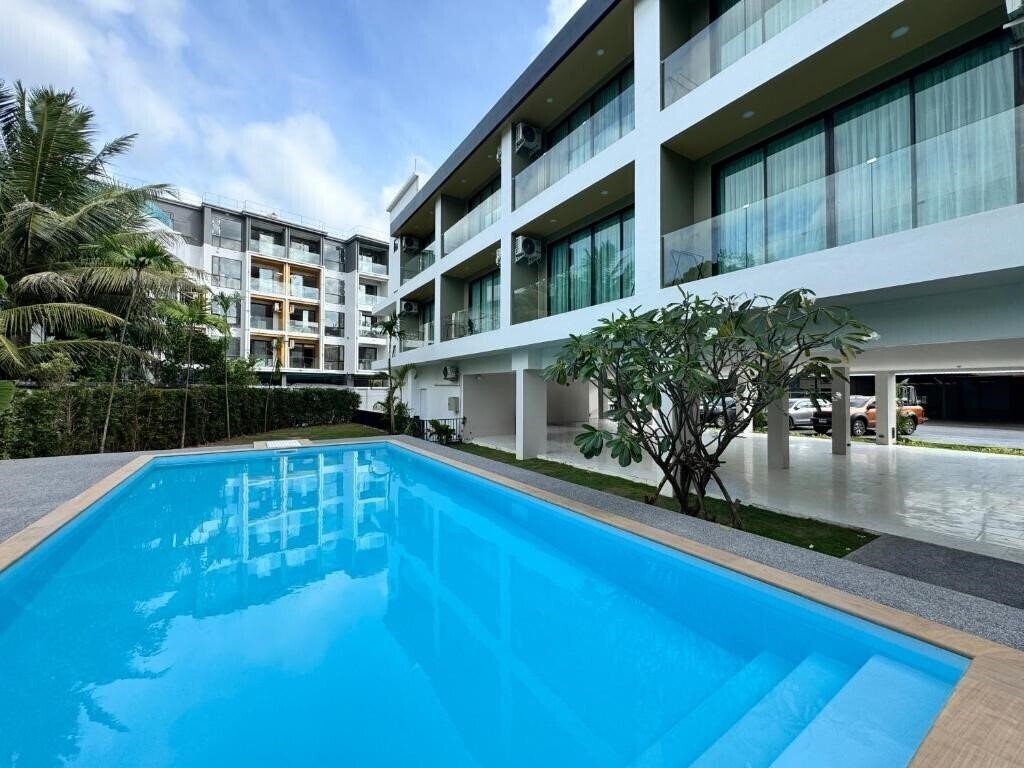 Готель Seaside Naithon Phuket 4*