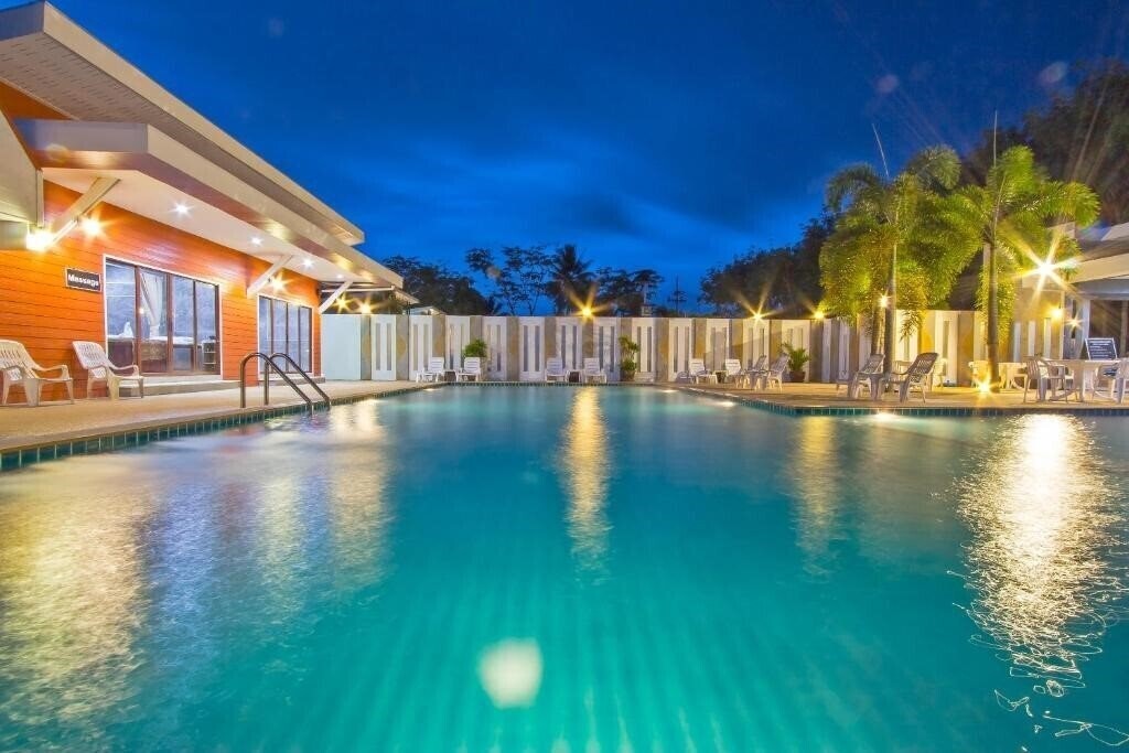 Готель Maikhao Home Garden Bungalow 3*