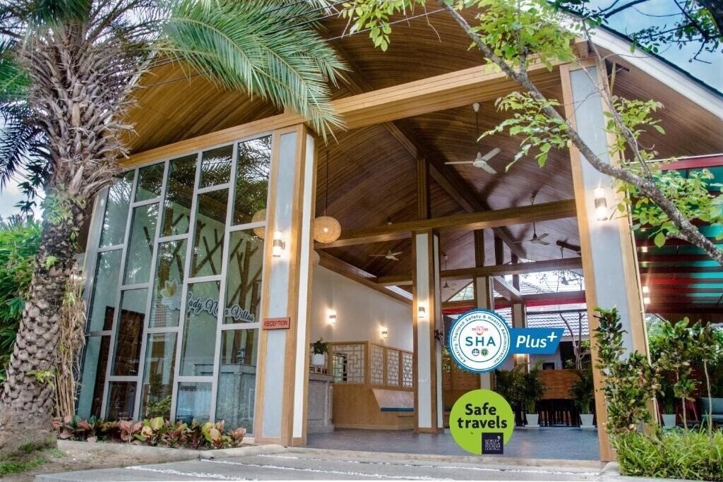 Отель Lady Naya Villa Phuket 5*