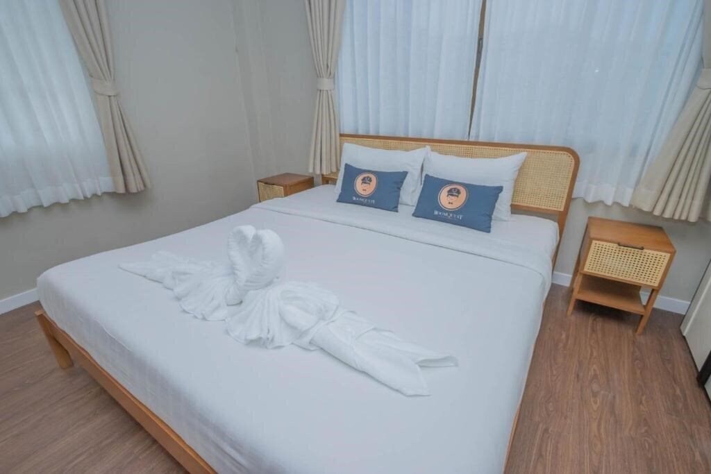 Картинка Roomquest The Peak Patong Hill 3*