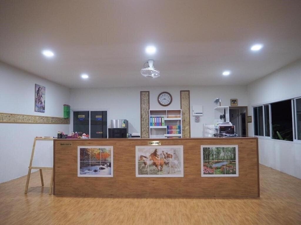 Фото At Night Airport Resort 3*