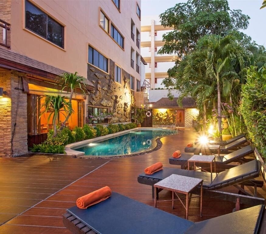 Отель Orchid Garden Hotel 3*