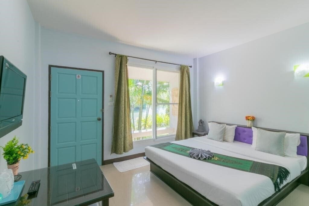 Отель Chaiyo Resort 3*