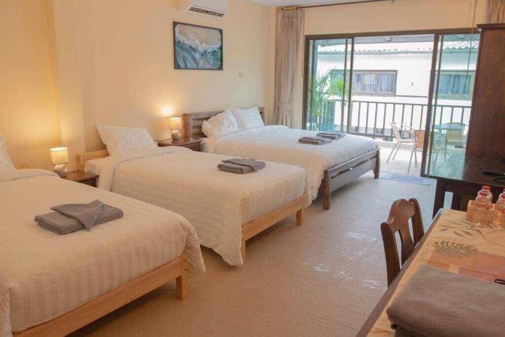 Готель Maiiam Guesthouse Patong 3*