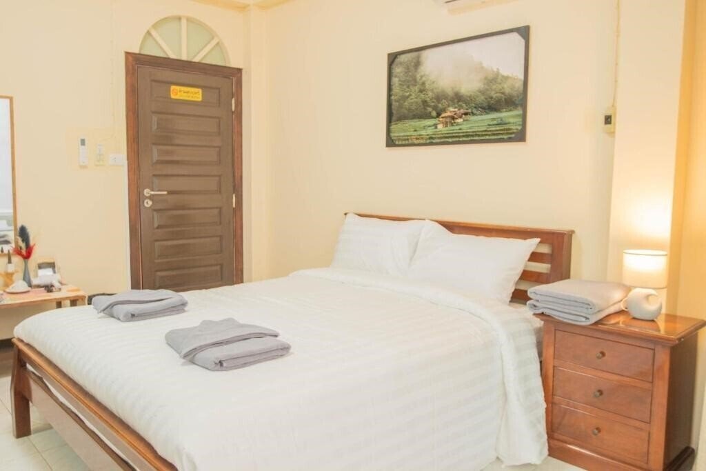 Фотографія Maiiam Guesthouse Patong 3*