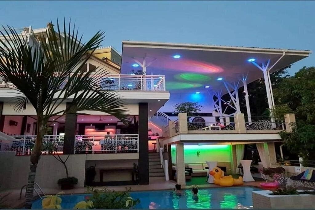 Готель Swiss Villas Panoramic 3*