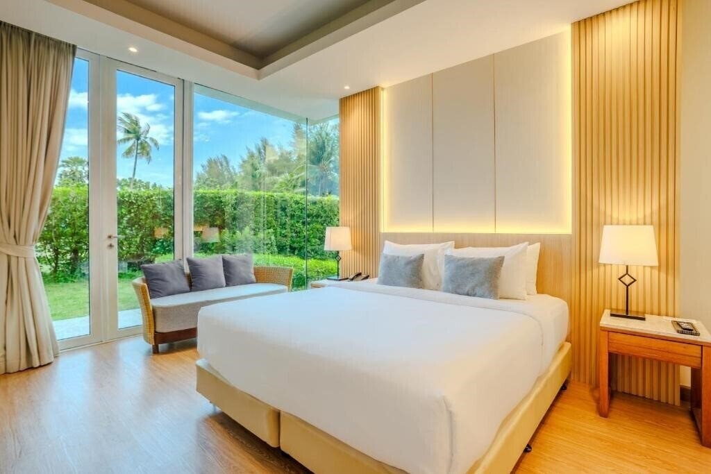 Фото Andaman Pool Villas 5*