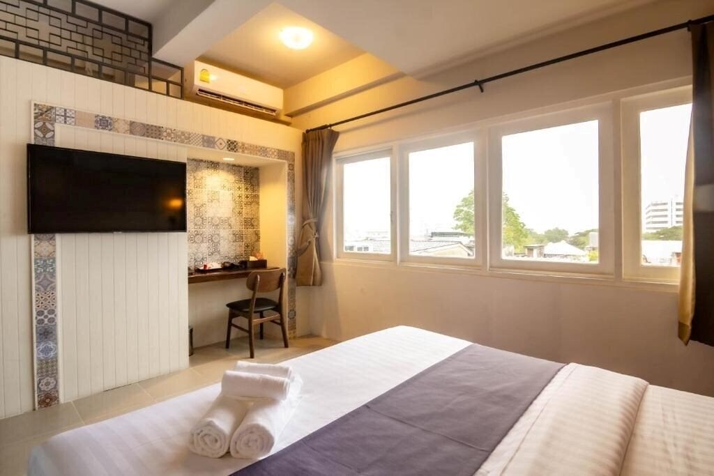 Изображение Montree Phuket Hotel 3*