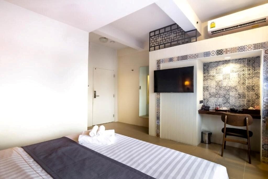 Картинка Montree Phuket Hotel 3*