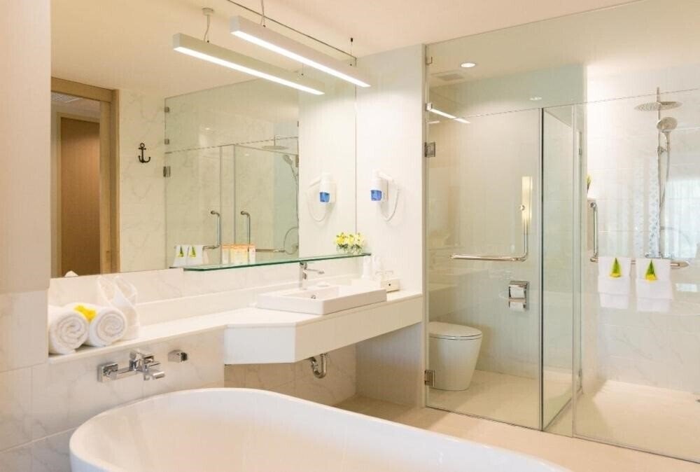 Фотографія Katathani Phuket Beach Resort 5*