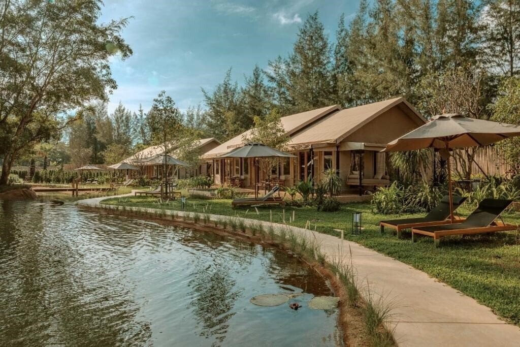 Готель Twinpalms Tented Camp Phuket 5*
