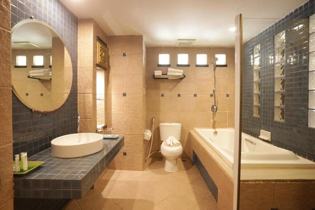 Картинка Woraburi Phuket Resort & SPA 4*