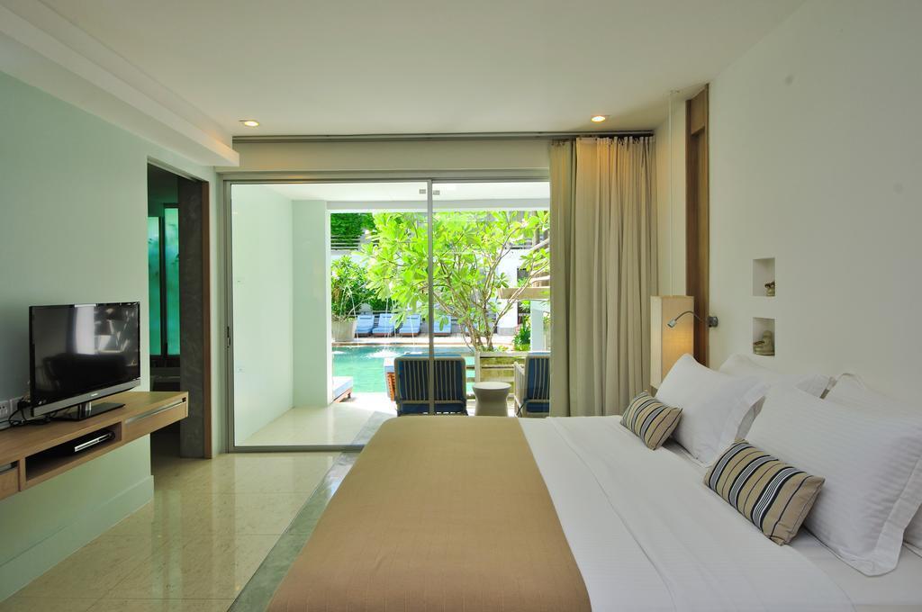 Готель Ramada South Sea (ex. South Sea Karon Phuket) 4*